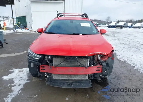 2018 Buick Regal Tourx Preferred z USA, uszkodzony, nr VIN W04GU8SX1J1160891